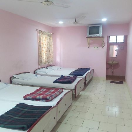 Hotel Yercaud International Exterior photo